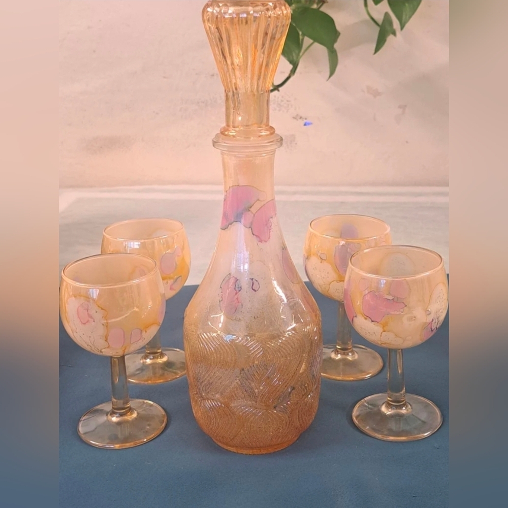 Vintage Elegant Glass Decanter Set with Four Glasses - Picture 6 of 6
